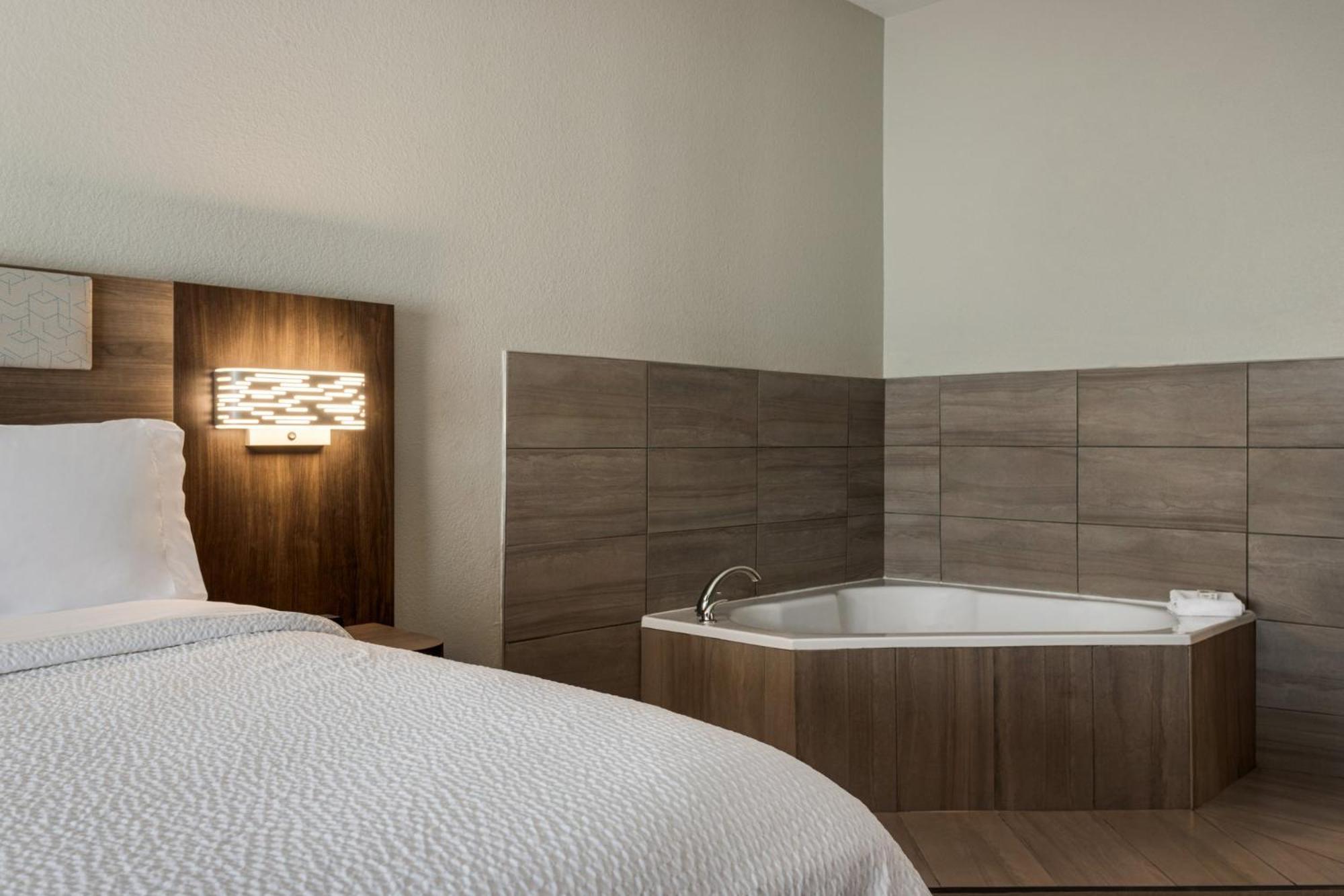 Holiday Inn Express & Suites Forrest City By Ihg Экстерьер фото