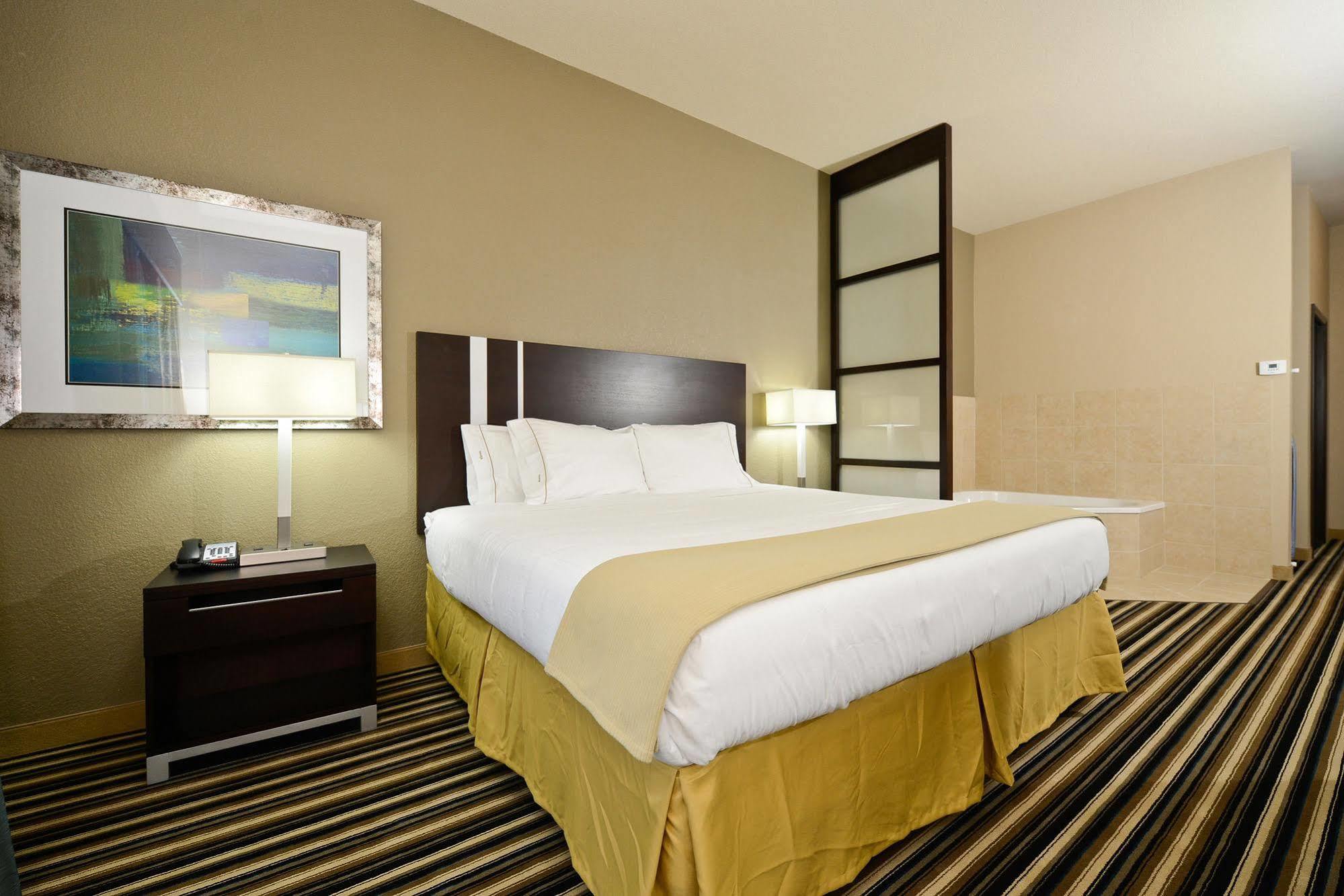 Holiday Inn Express & Suites Forrest City By Ihg Экстерьер фото